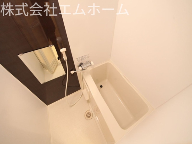 バス・シャワールーム　バスルーム