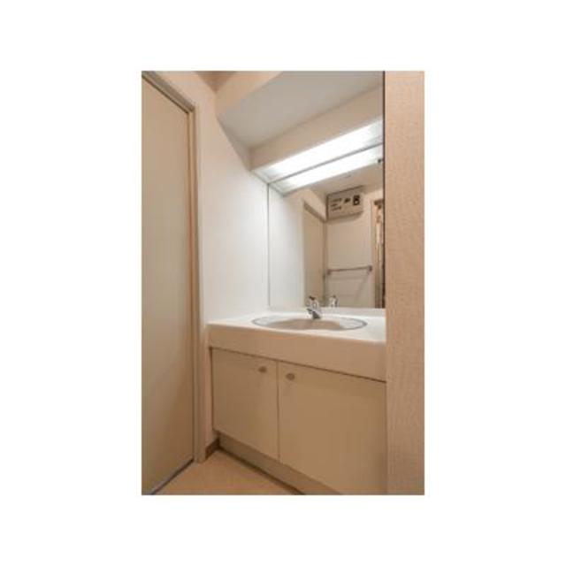 洗面設備　※写真は同タイプ住戸です。