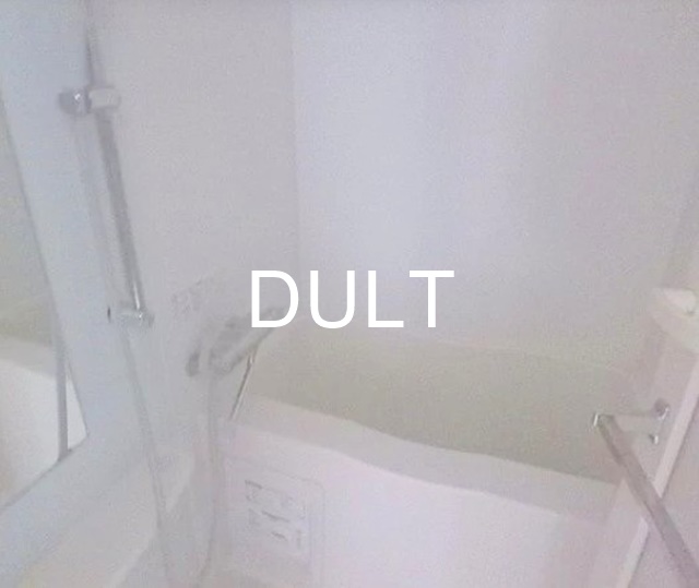 バス・シャワールーム　バスルームです。