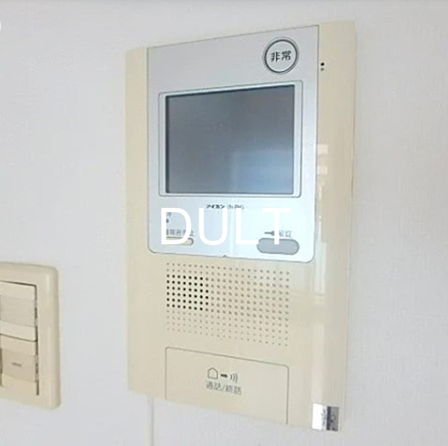 セキュリティ　モニター付きインターホンです。