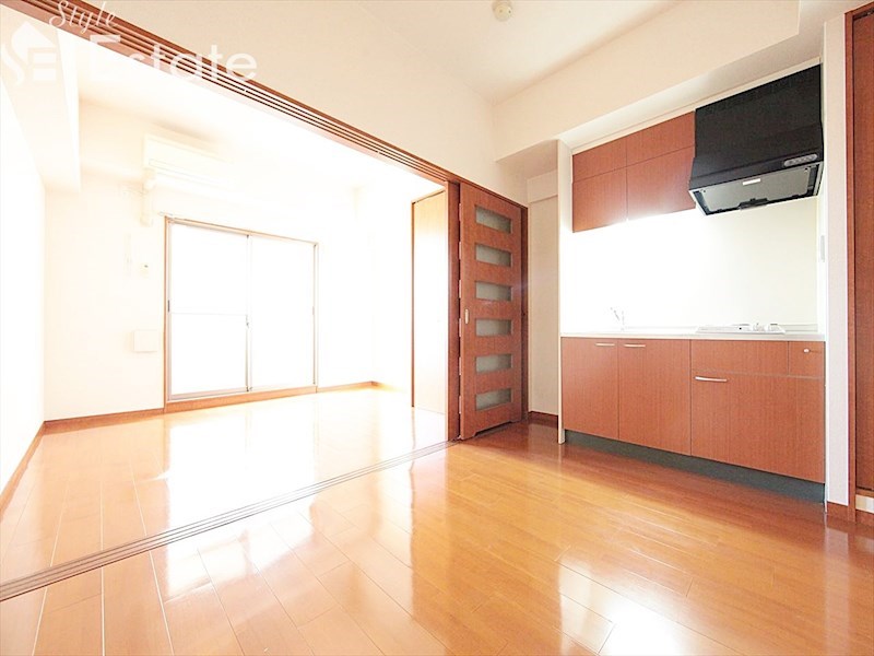 居室・リビング　内装