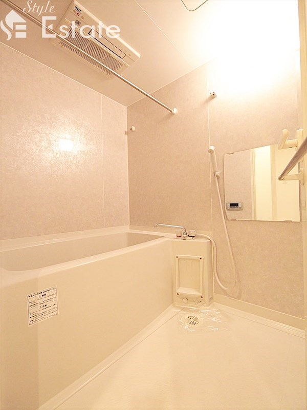 バス・シャワールーム　バスルーム