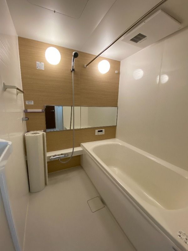 バス・シャワールーム　同型イメージ