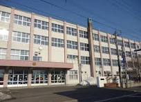 中学校　札幌市立篠路中学校（中学校）まで1814m