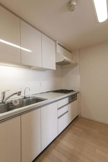 キッチン　写真は同タイプ住居です