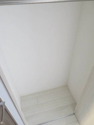 収納　別部屋反転写真