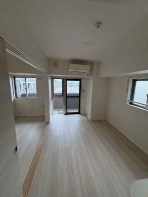 居室・リビング　広々10帖越えのリビングです