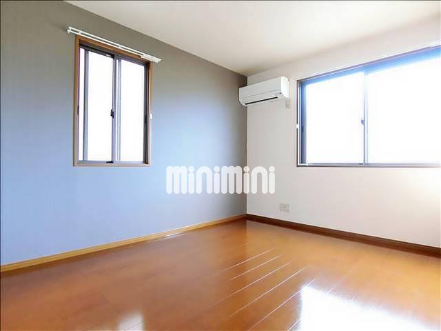 その他部屋・スペース　２面採光できる洋室。