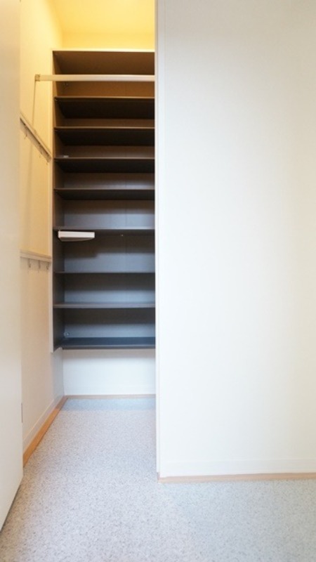 玄関　図面と現状に相違がある場合には現状を優先