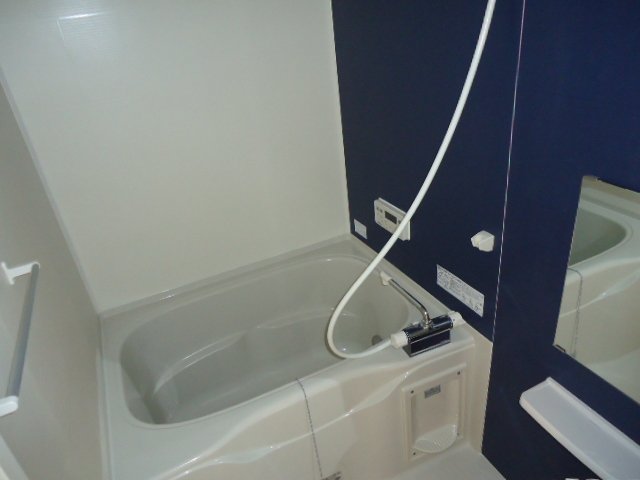 バス・シャワールーム　バス（イメージ）