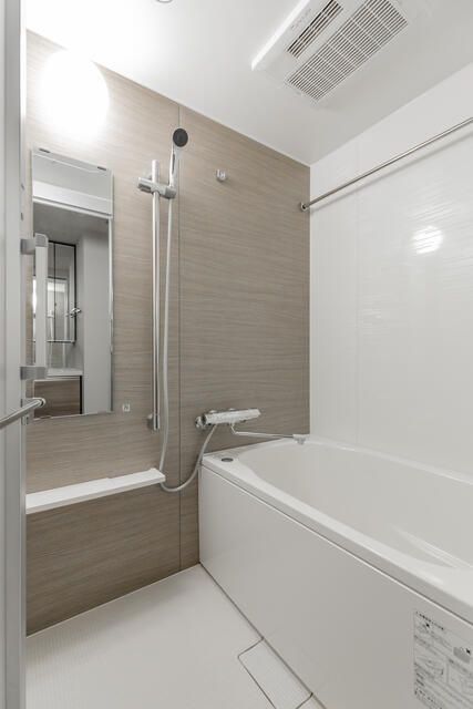 バス・シャワールーム　バス