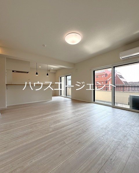 その他共有部分　駐輪場あります。