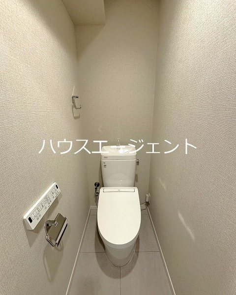トイレ　温水洗浄便座で安らぎます