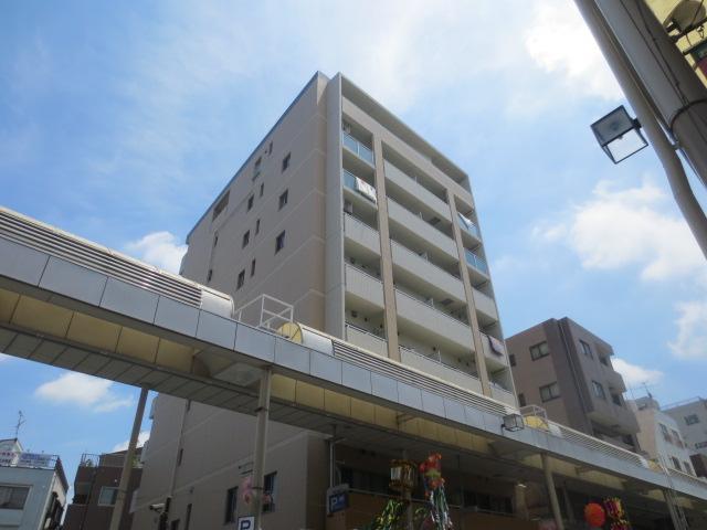 建物外観　鉄筋コンクリート造のマンションです