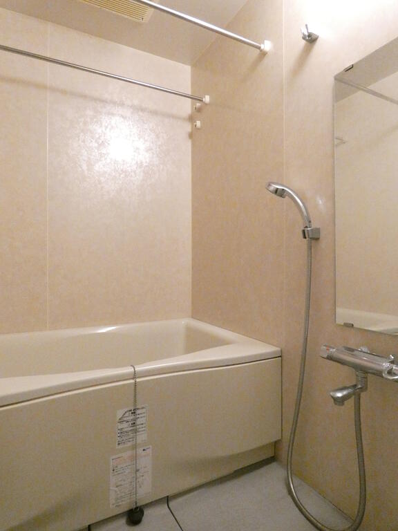 バス・シャワールーム　バス※別部屋参考写真