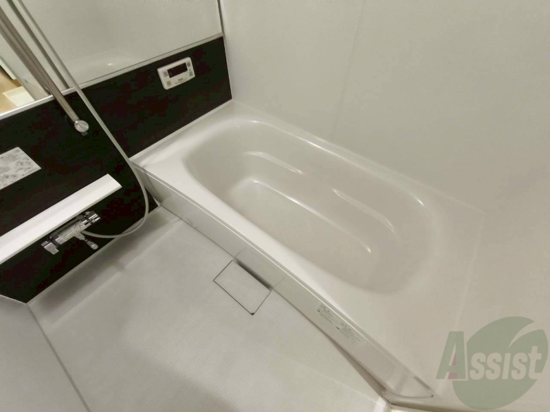 バス・シャワールーム　お風呂になります。一日の疲れを癒してくださいね。