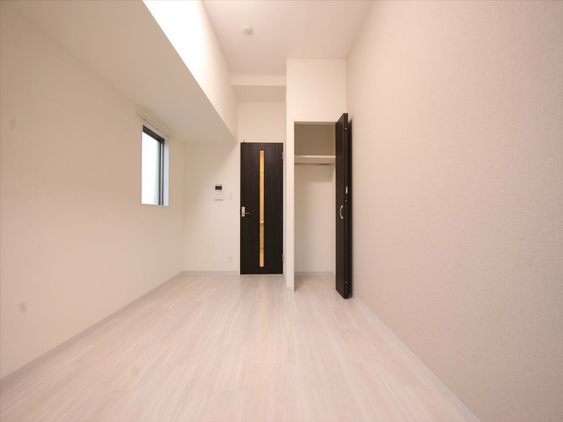 その他部屋・スペース　洋室6.77帖　クローゼット付（収納充実してます）