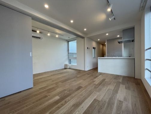 居室・リビング　☆明るいリビング☆