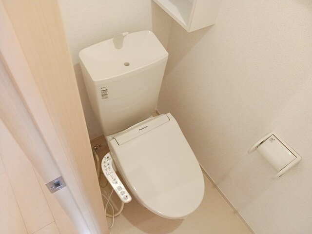 トイレ　清潔感のあるトイレです
