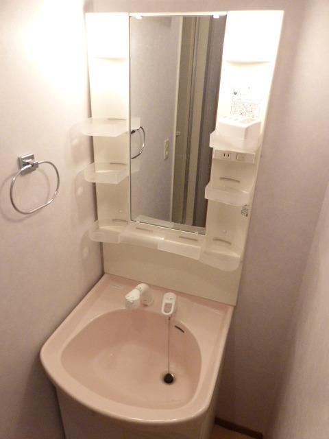 洗面設備　★忙しい朝に便利な独立洗面台です★