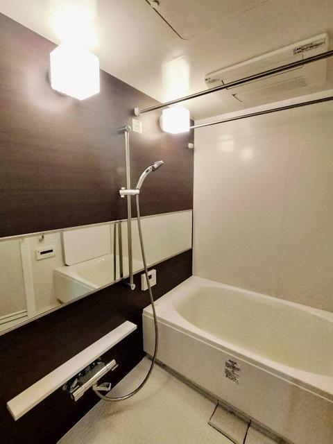 バス・シャワールーム　追焚機能・浴室換気乾燥機