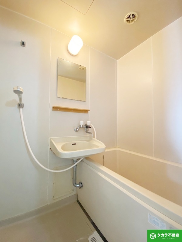 バス・シャワールーム　写真は４０２号