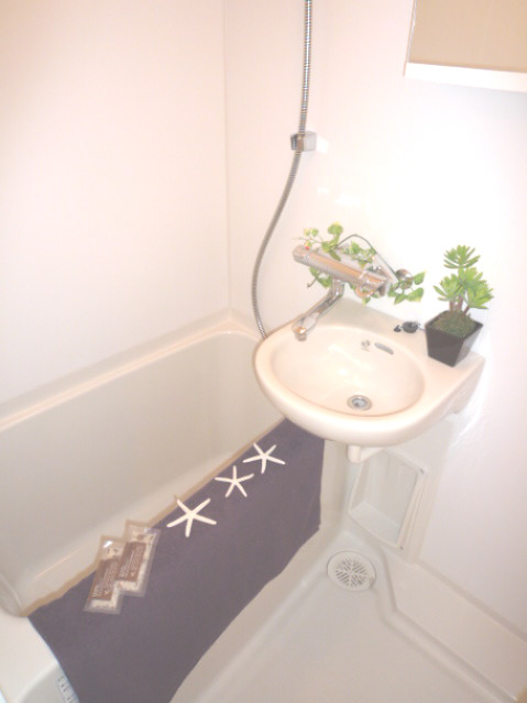 バス・シャワールーム　※参考写真