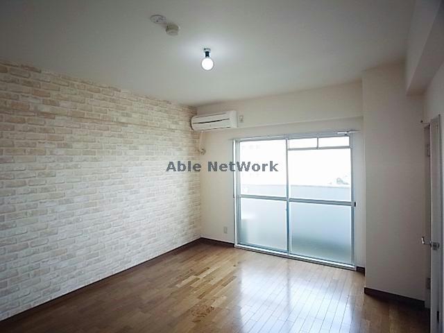 居室・リビング　別部屋写真