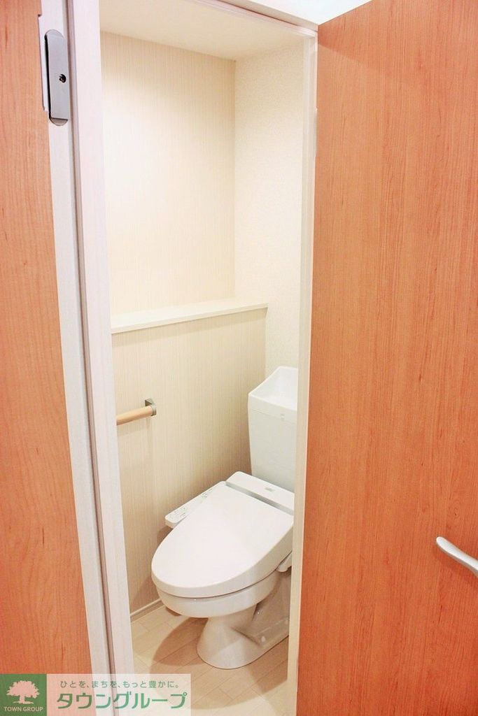 トイレ　温水洗浄便座付き