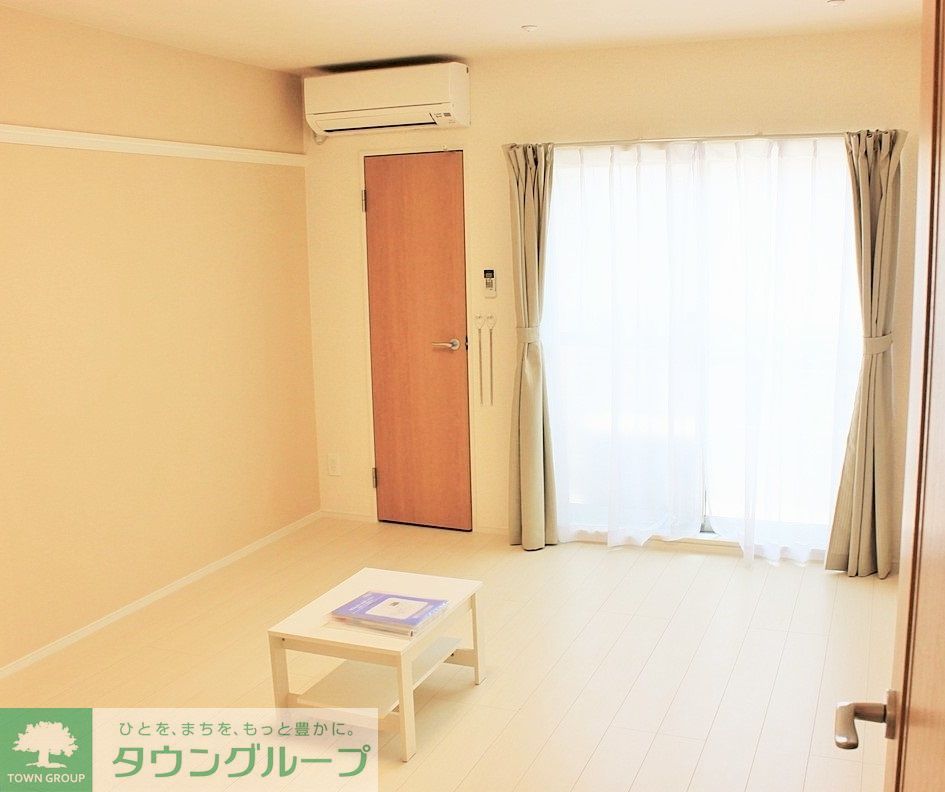 居室・リビング　家具家電付き