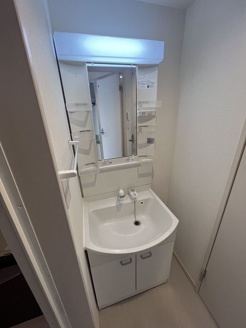 洗面設備　広い洗面スペース