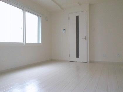 居室・リビング　広々としたリビングです♪