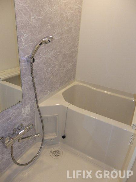 バス・シャワールーム　風呂