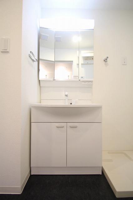 洗面設備　同物件別号室のものです。