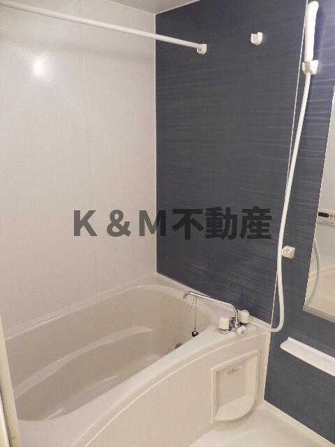 バス・シャワールーム　お風呂で日々の疲れを落としましょう