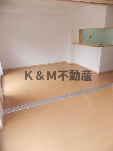 居室・リビング　使いやすい居間です