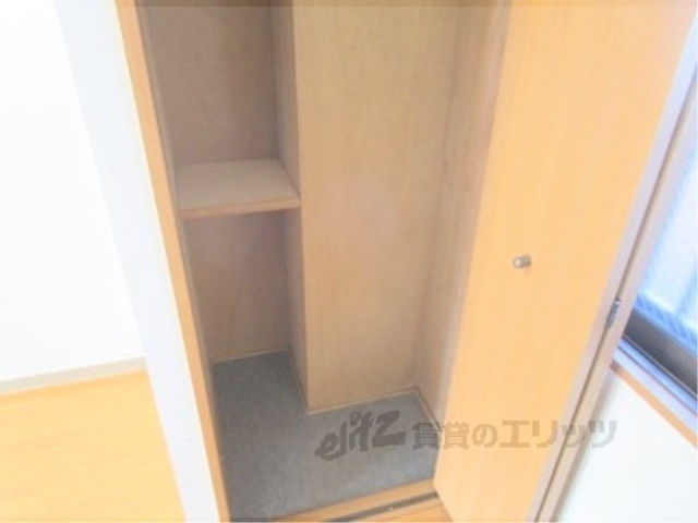 収納　キッチン裏収納