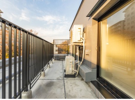 バルコニー　バルコニー