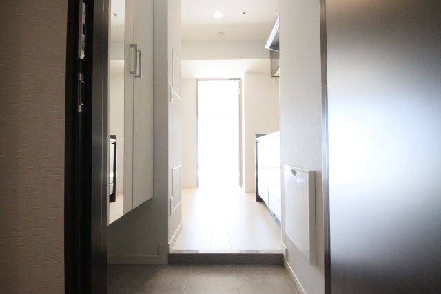 玄関　※別室の参考写真の為、現況優先です。