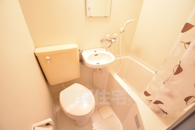 バス・シャワールーム