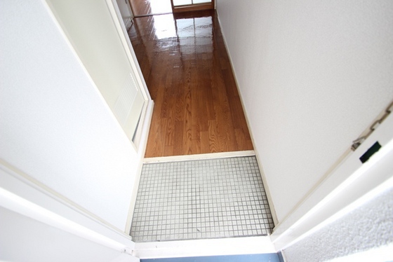 玄関　※別部屋の写真です