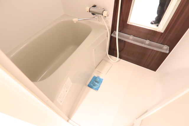 バス・シャワールーム　※別室の参考写真の為、現況優先です。