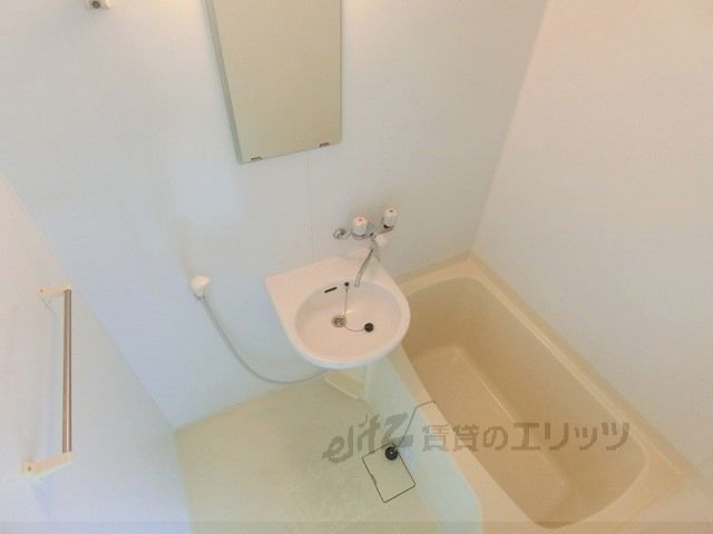 バス・シャワールーム　風呂