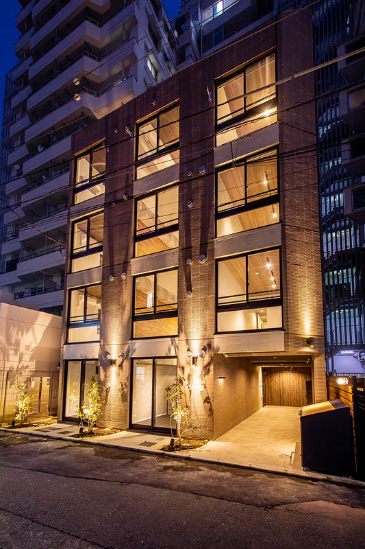 建物外観　２０２０年１１月完成