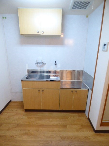 キッチン　違うお部屋の写真です。ご参考までに