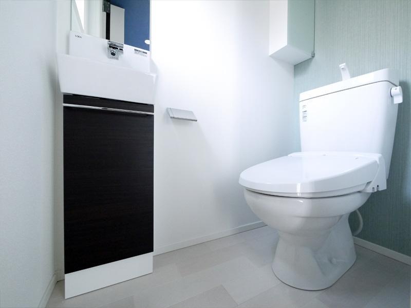 トイレ　トイレにも手洗い場を設置しました！！