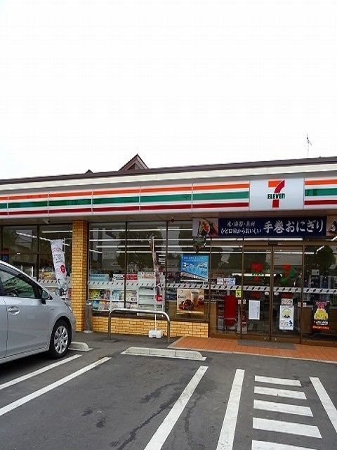 コンビニ　セブンイレブン福生熊川神社前店（コンビニ）まで350m