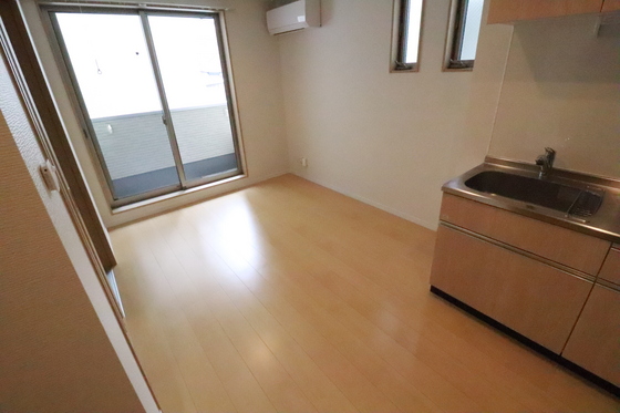 居室・リビング　※別部屋の写真です