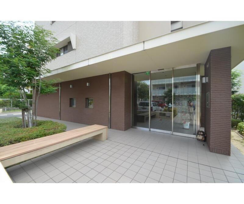 エントランス　建物の内部です