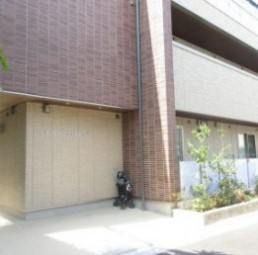 幼稚園・保育園　中野鷺ノ宮雲母保育園（幼稚園・保育園）まで436m